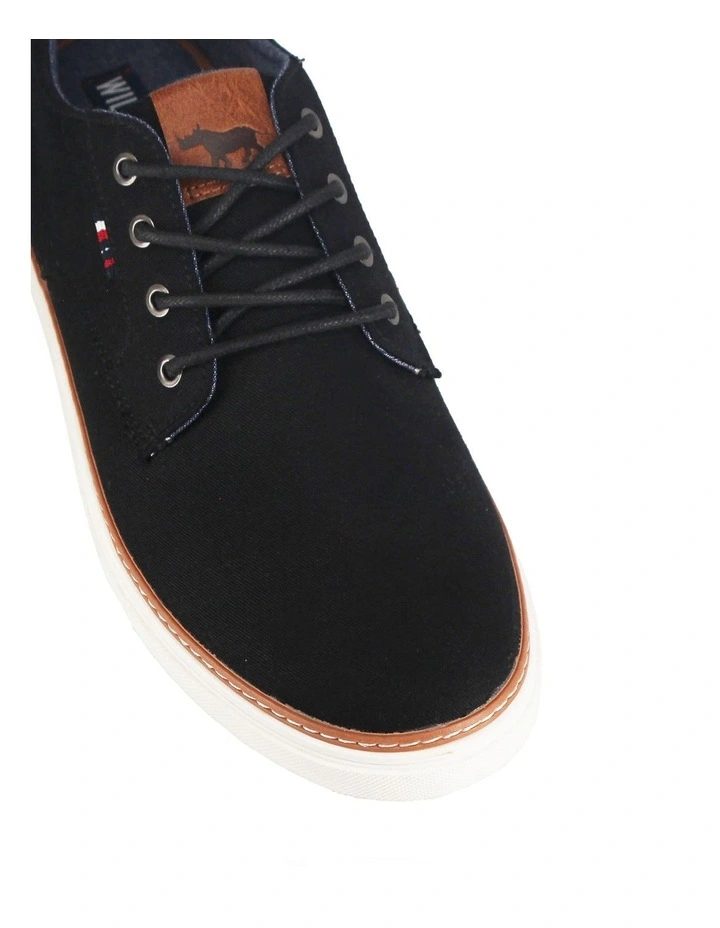 Brad Sneaker in Black