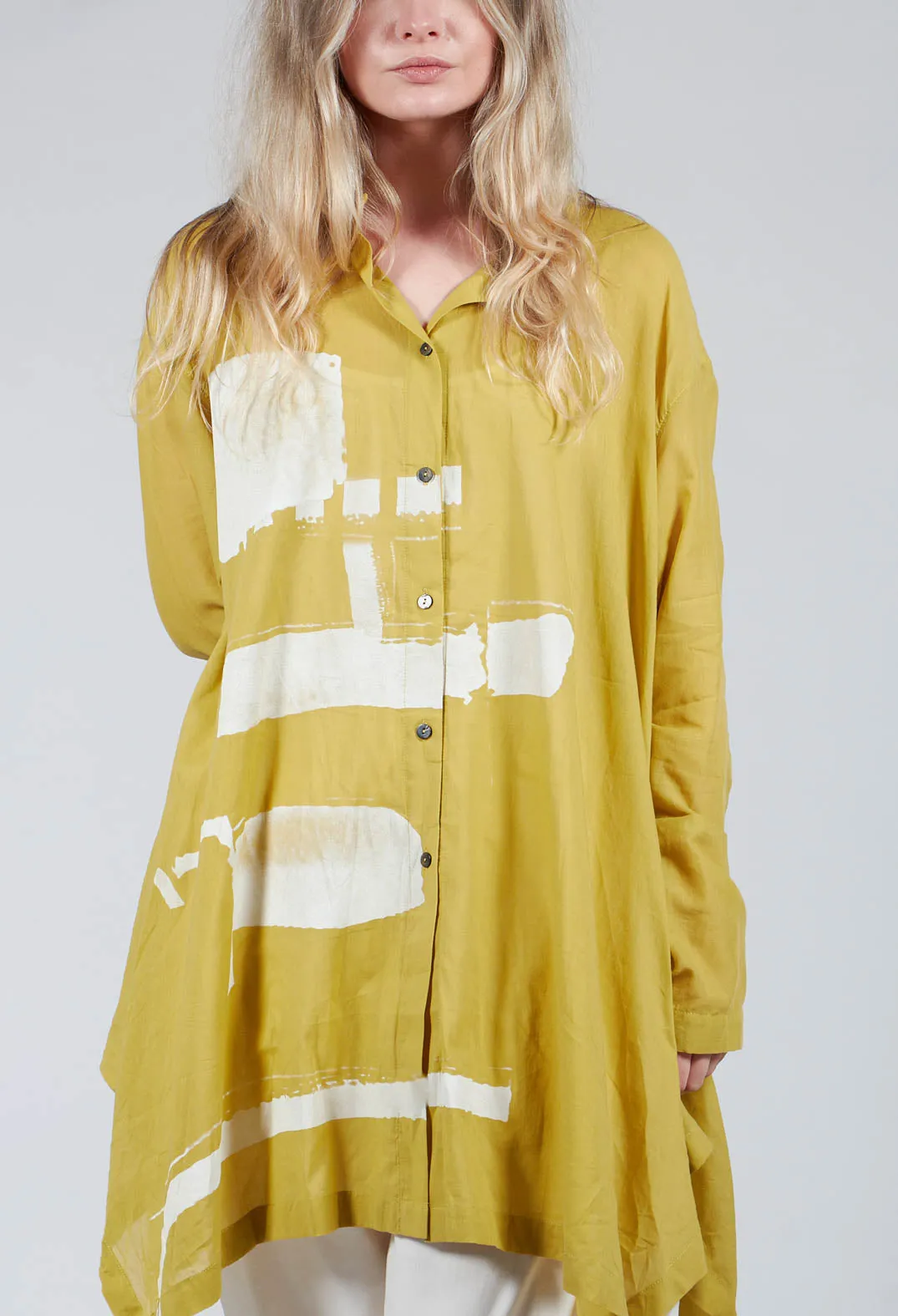 Lightweight Longline Shirt in Mustard Print