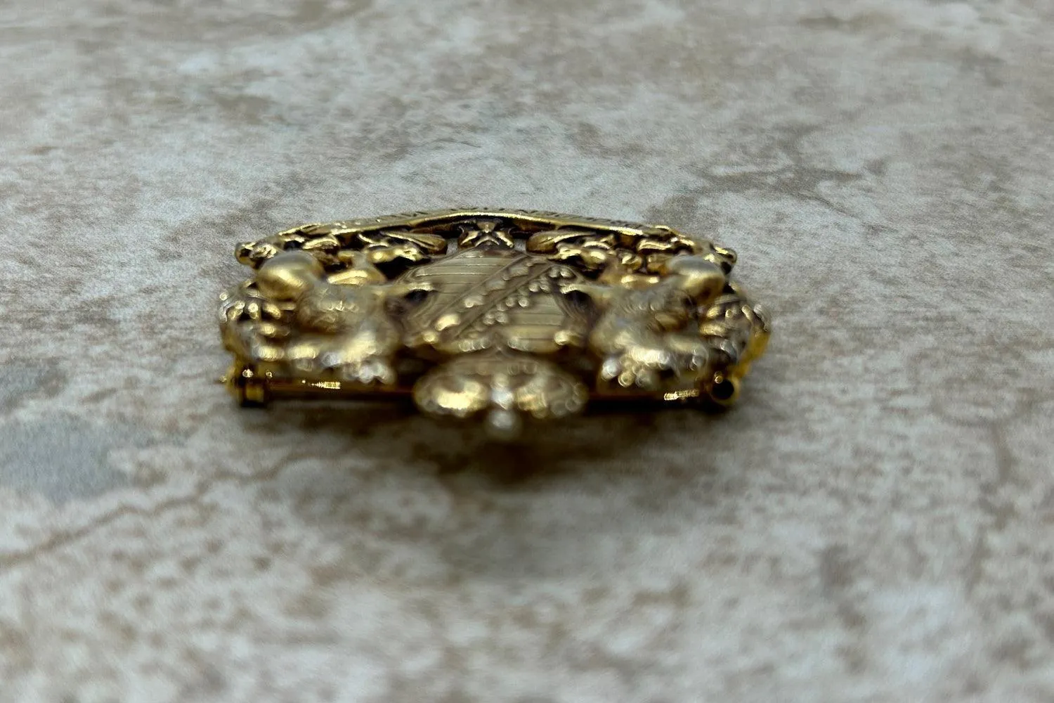 Vintage Paquetta Gold Coat of Arms Providentiae Memor Brooch