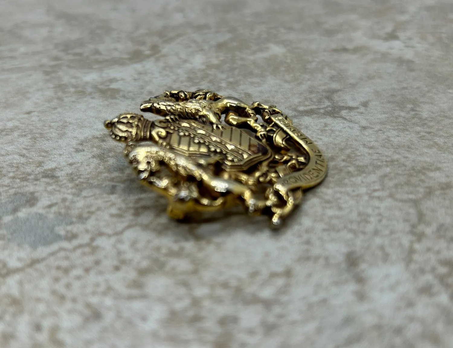 Vintage Paquetta Gold Coat of Arms Providentiae Memor Brooch